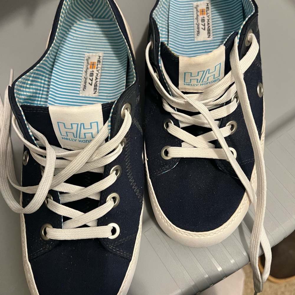 Helly Hansen Navy Sneakers